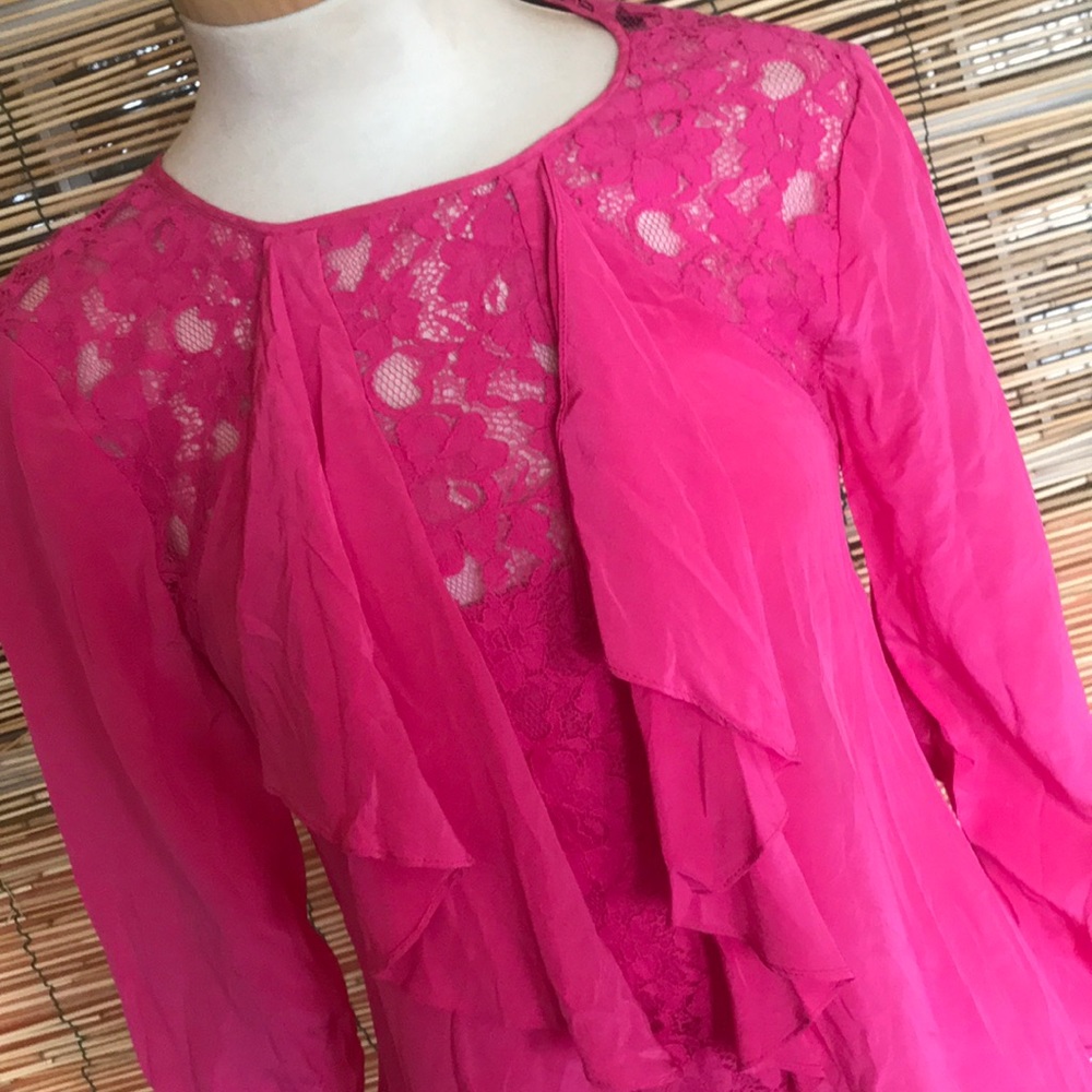 BCBGMaxAzria Top! - Picture 2 of 4
